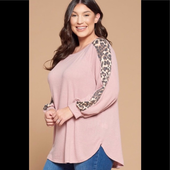 French Terry Pink Leopard Pullover S M L XL 1X 2X - Picture 4 of 7